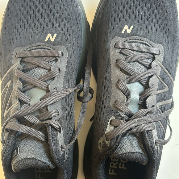 New Balance Women's Fresh Foam X 880 V13 Running Shoe - Picture 9 of 12